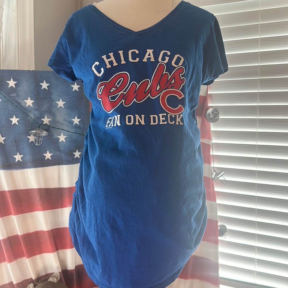 NWOT Chicago Cubs Maternity T shirt size Large